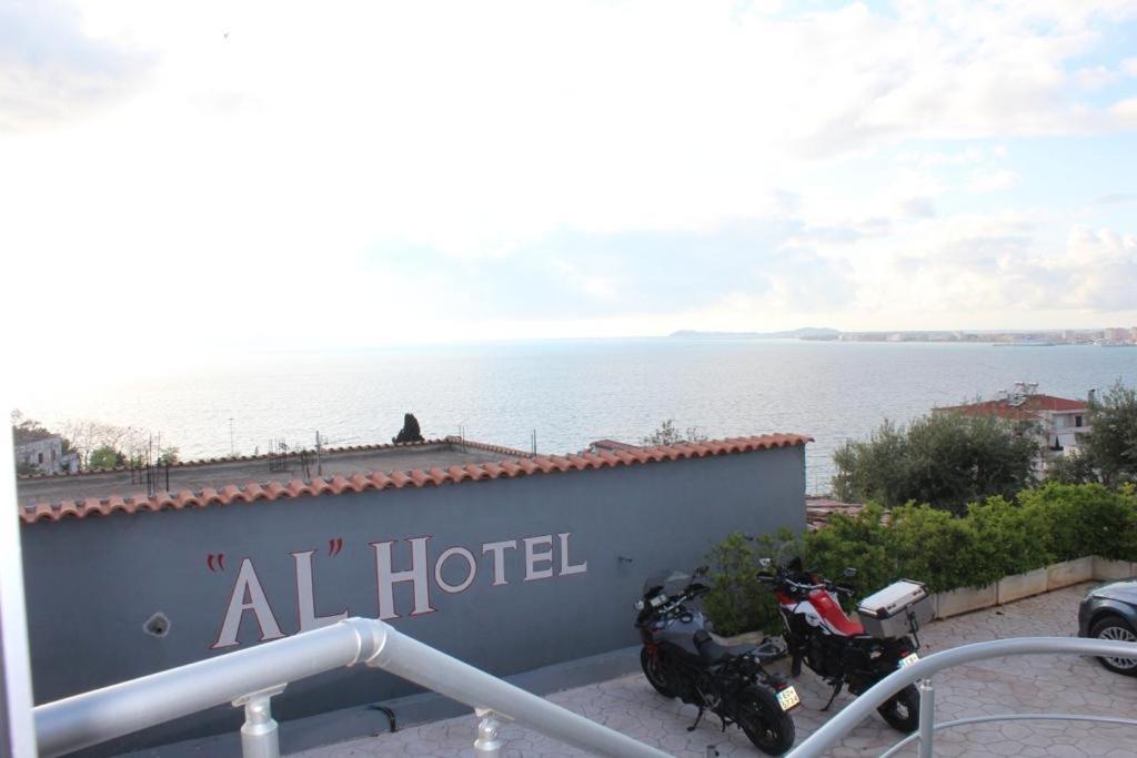 Al Hotel Vlore Exterior photo