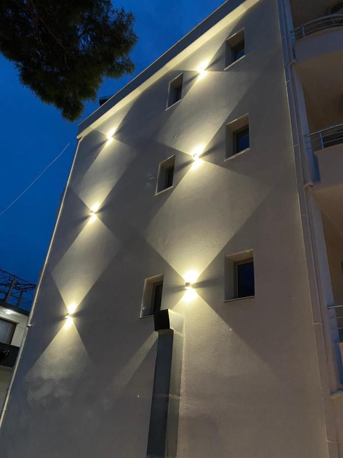Al Hotel Vlore Exterior photo