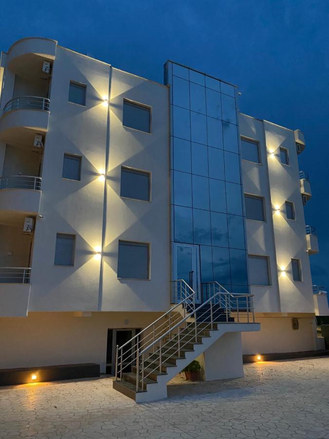 Al Hotel Vlore Exterior photo